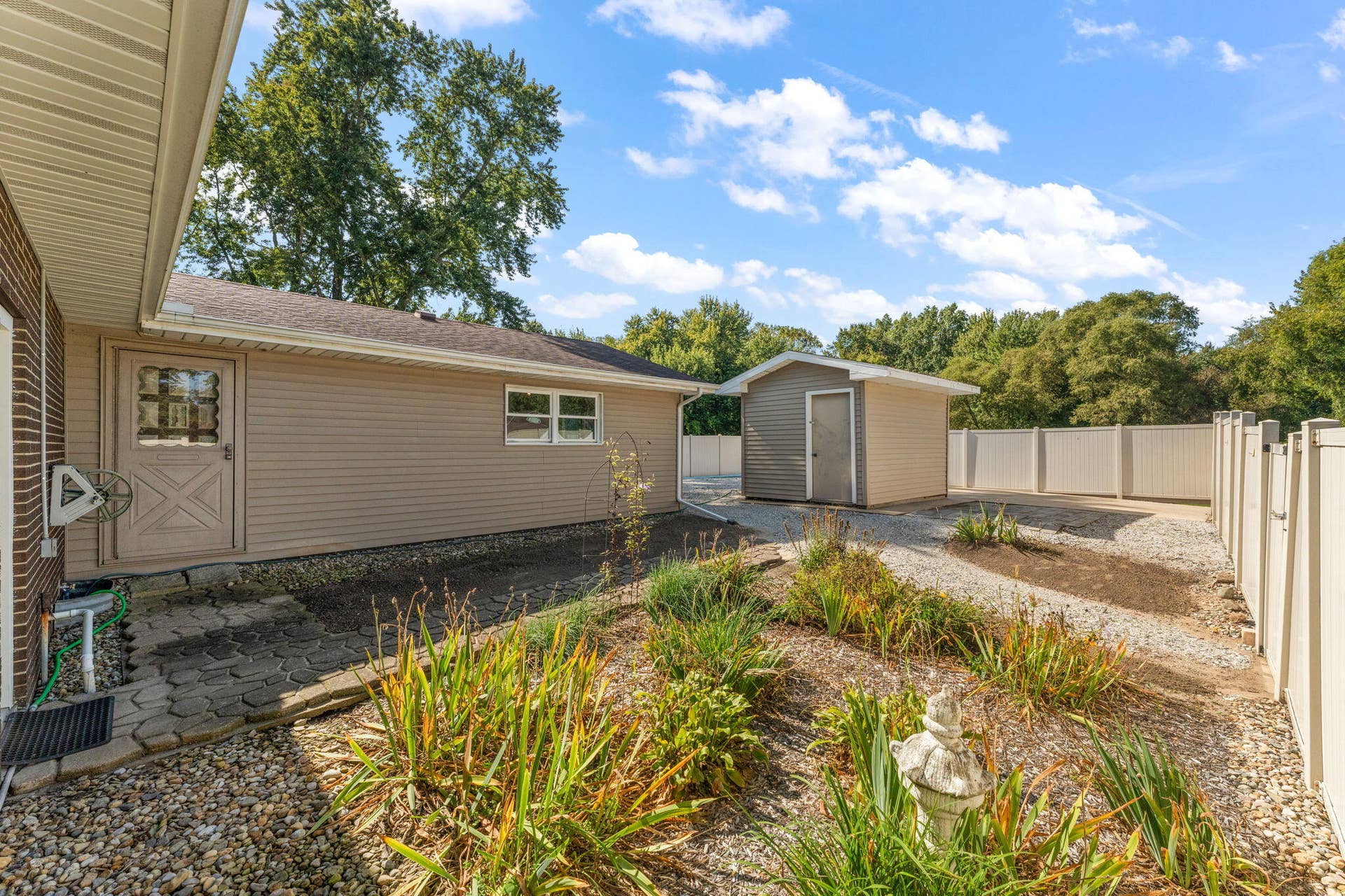 575 Old Chicago Road, Michigan City, IN 46360 30-web-or-mls-DSC02788