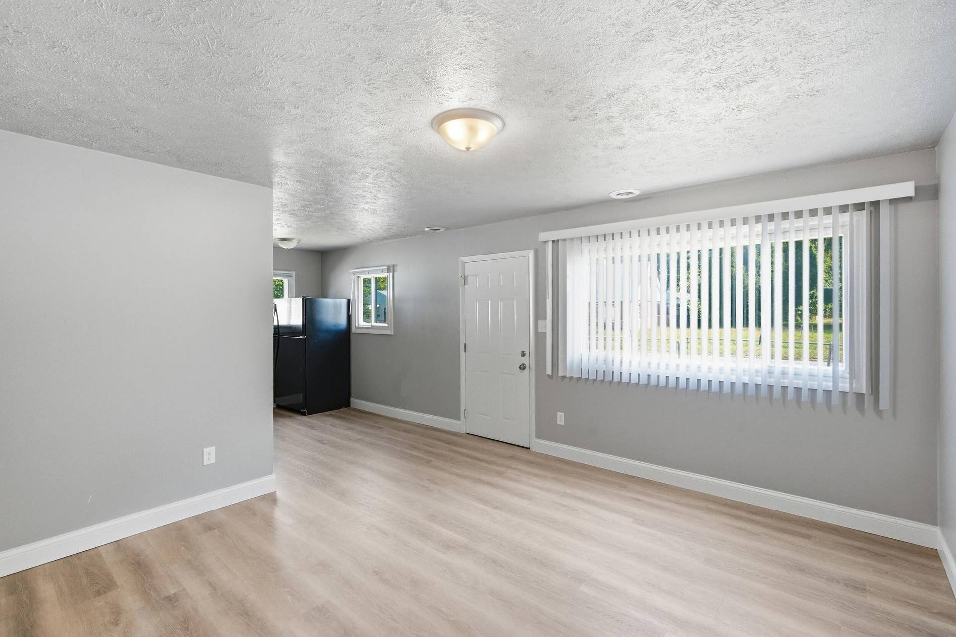 214 Pleasant Avenue, Michigan City, IN 46360 dsc04428