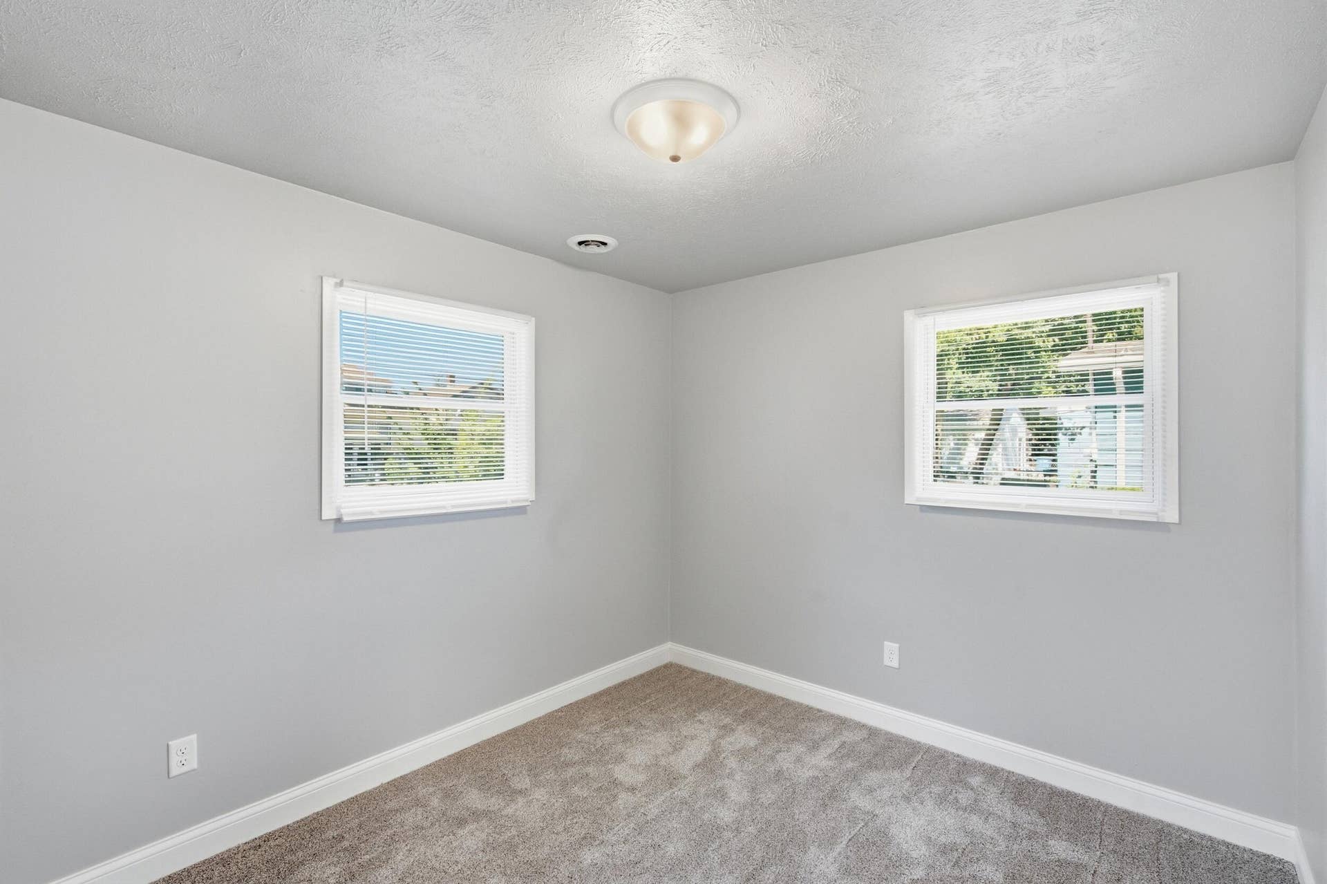 214 Pleasant Avenue, Michigan City, IN 46360 dsc04473