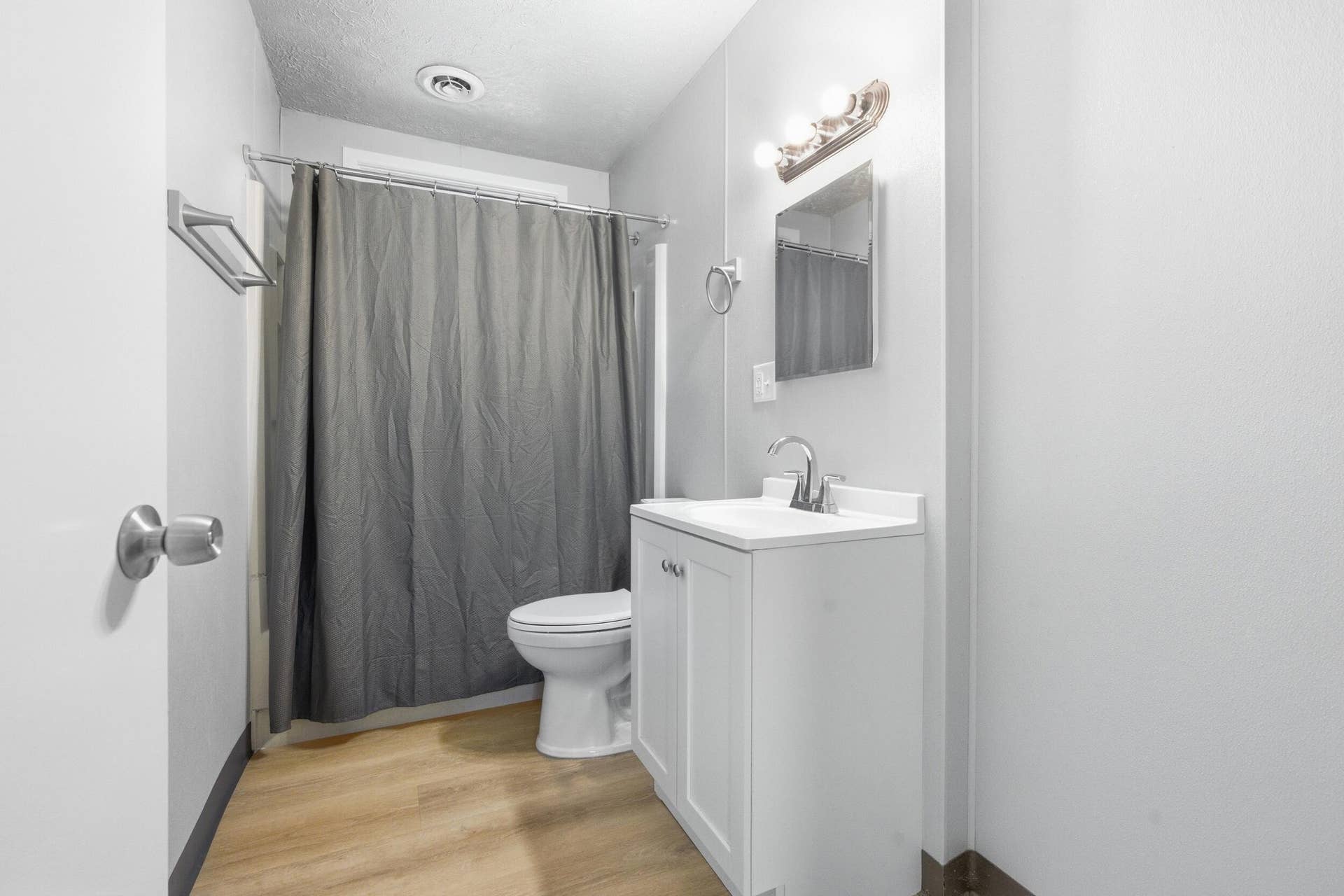 214 Pleasant Avenue, Michigan City, IN 46360 dsc04463
