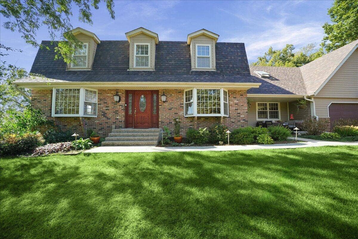 628 Hazelwood Path, Valparaiso, IN 46385 05-HW-29