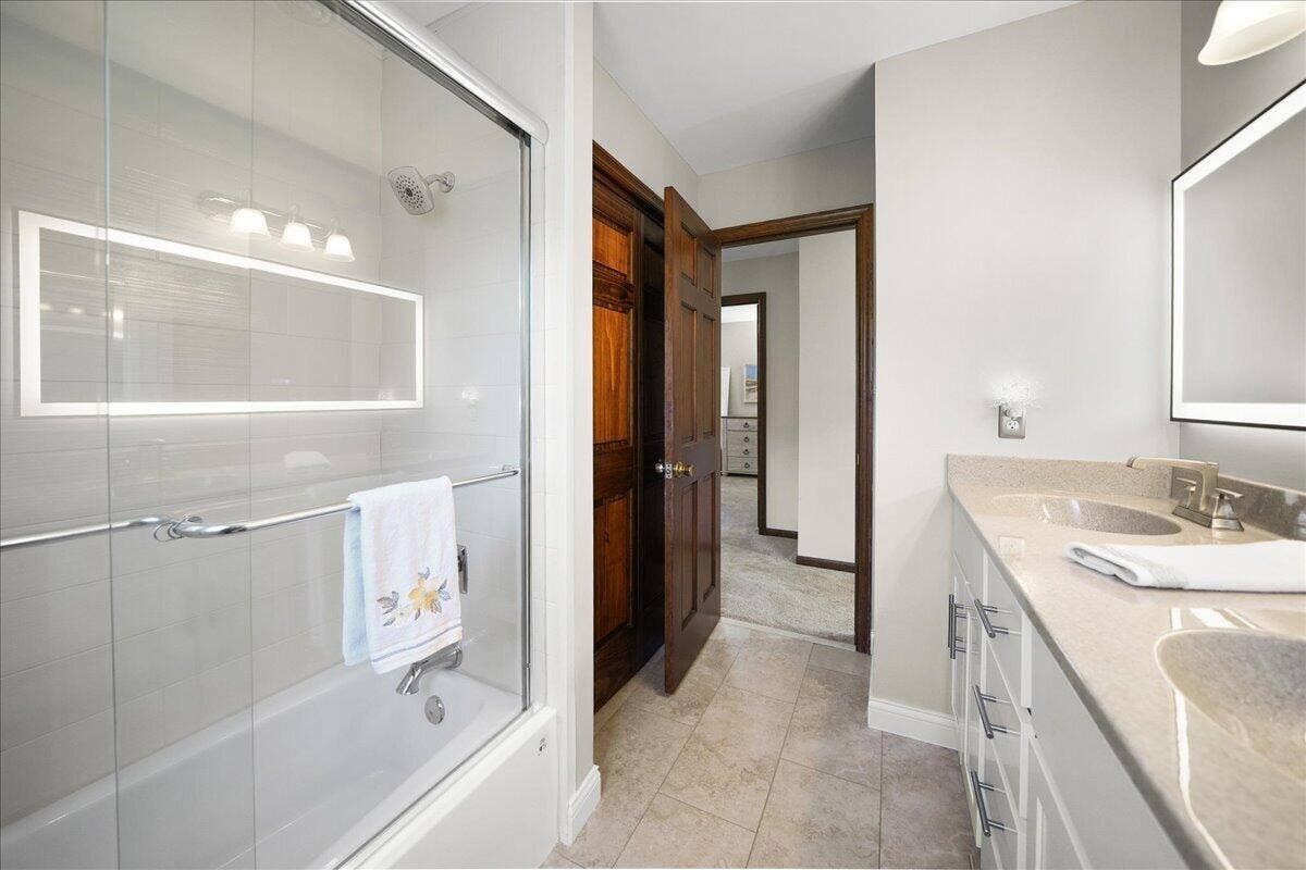 628 Hazelwood Path, Valparaiso, IN 46385 30-HW-23