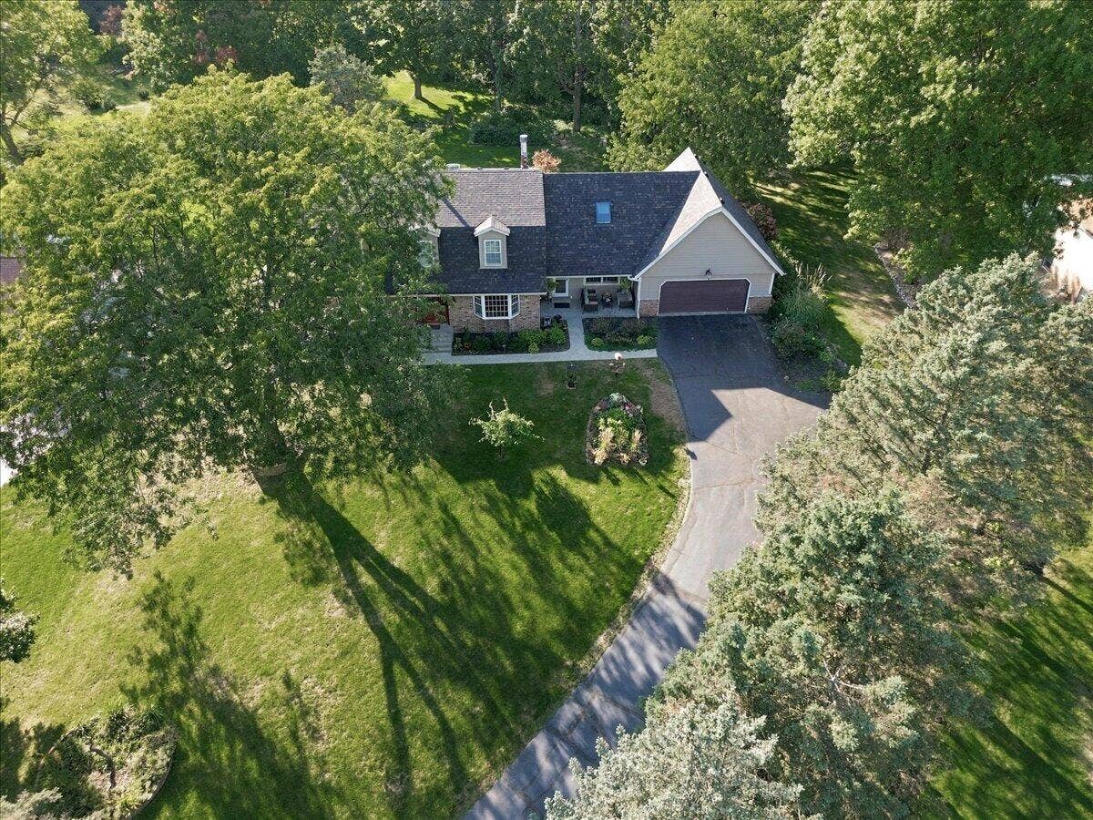 628 Hazelwood Path, Valparaiso, IN 46385 43-HW-40