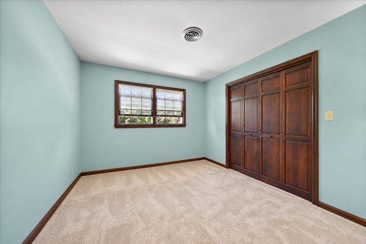 628 Hazelwood Path, Valparaiso, IN 46385 25-VS-43