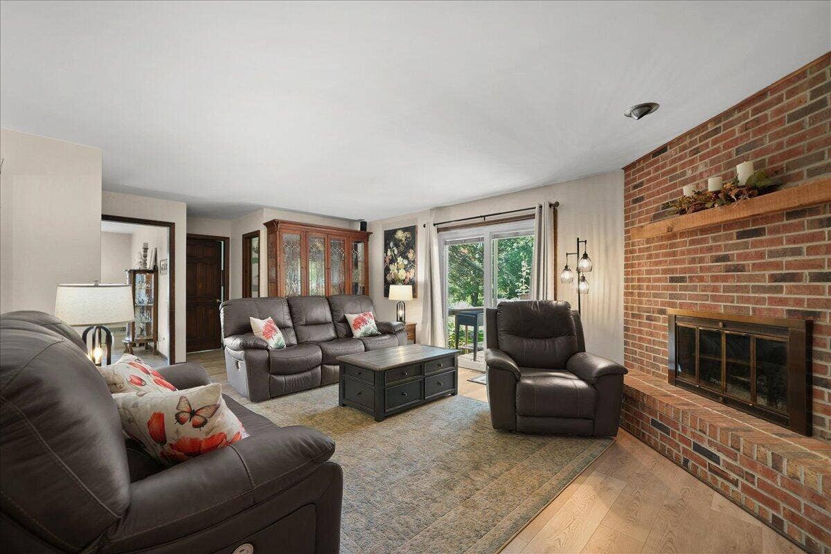 628 Hazelwood Path, Valparaiso, IN 46385 13-HW-1