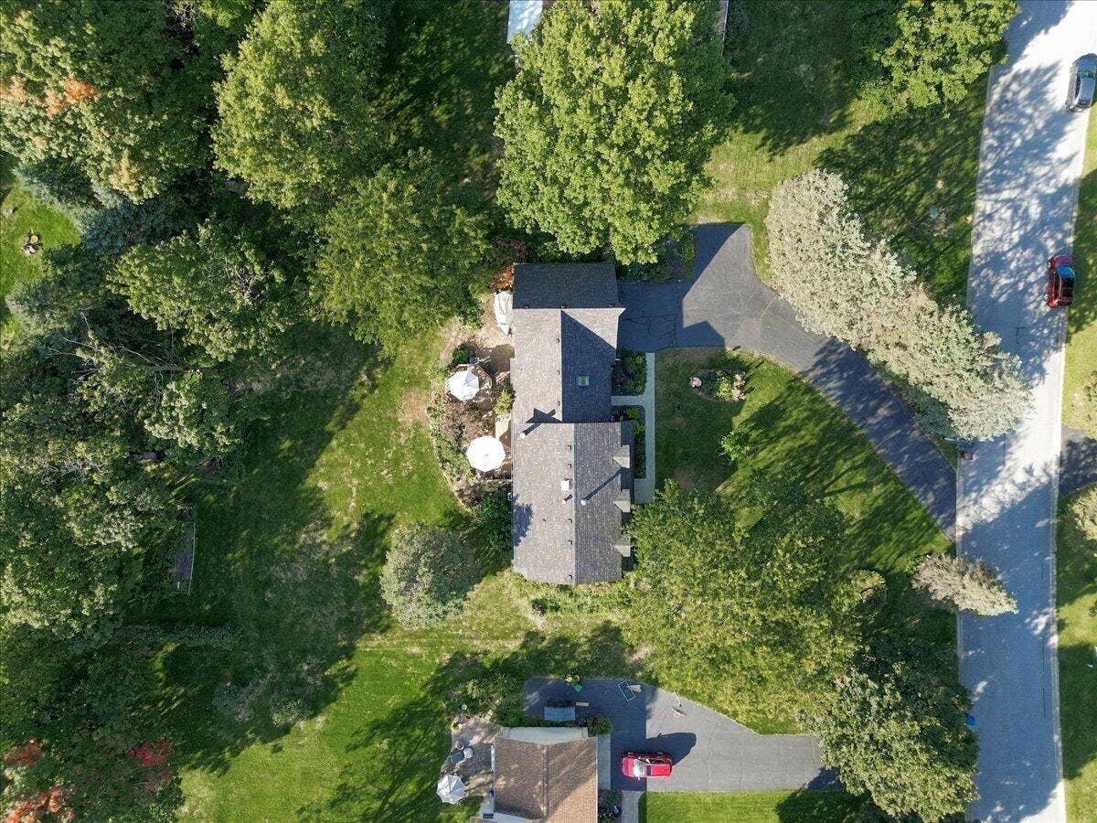 628 Hazelwood Path, Valparaiso, IN 46385 52-HW-50