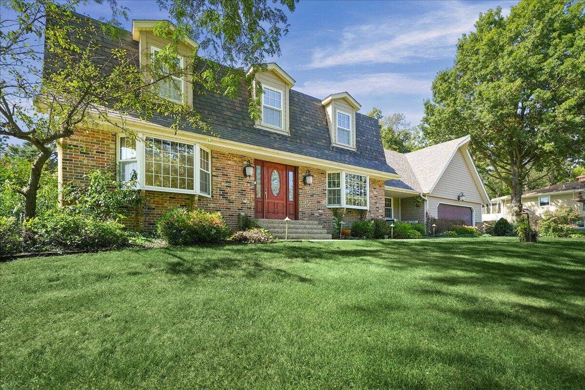 628 Hazelwood Path, Valparaiso, IN 46385 04-HW-38