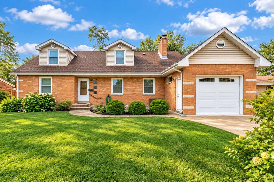Property photo for 8336 Schreiber Drive, Munster, IN
