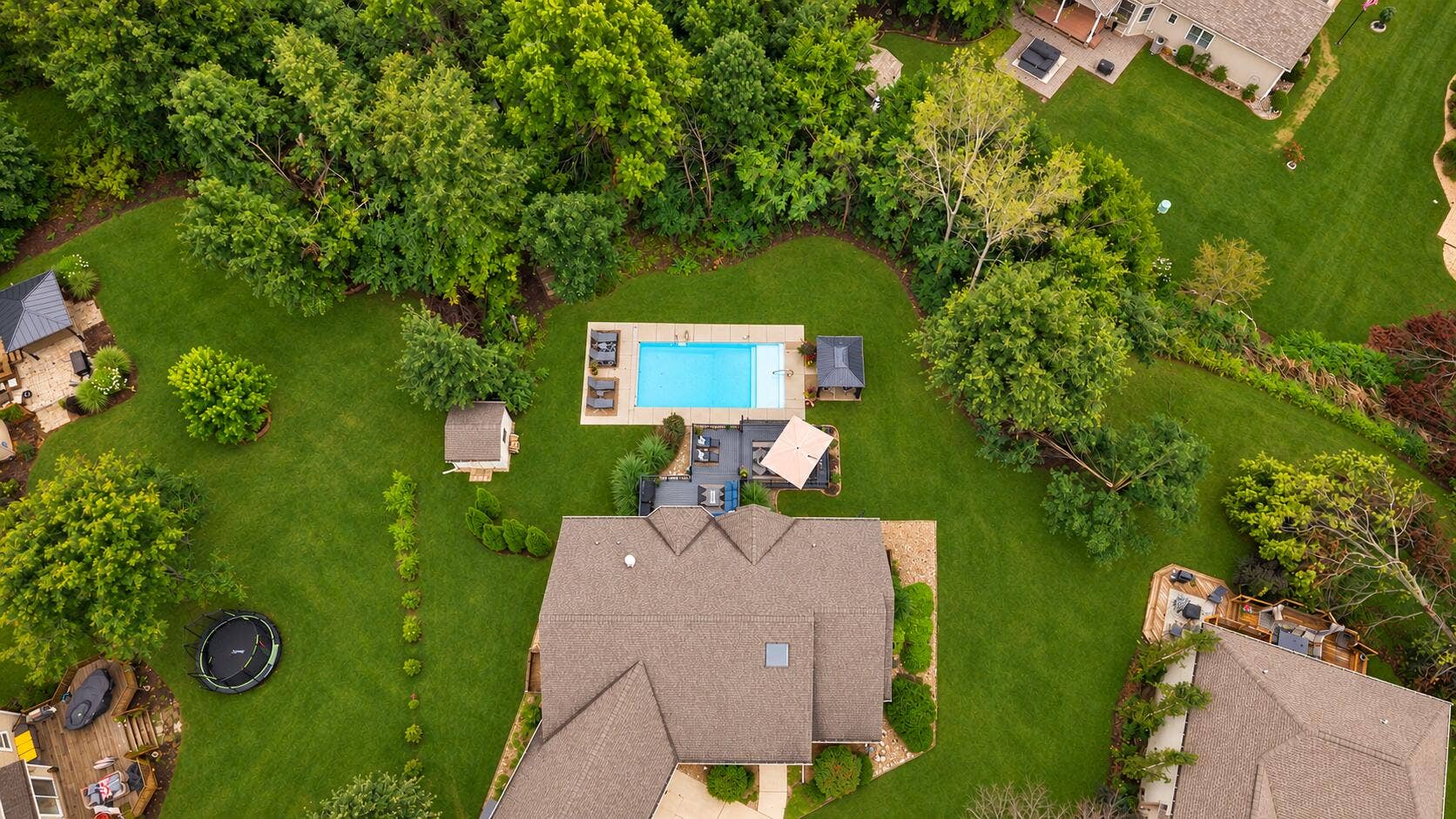2461 Aeropostale new aerial 3