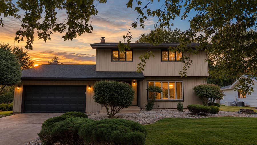 Property photo for 1005 Fran Lin Pkwy, Munster, IN