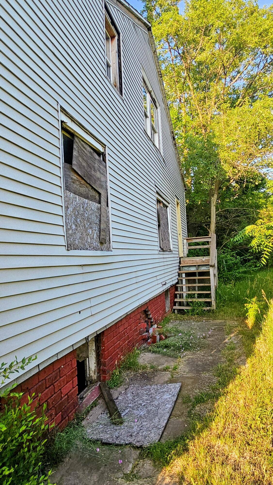 265 Harrison Street, Gary, IN 46402 0854bc1f-fa55-43f5-840d-ac470a4c6611~1