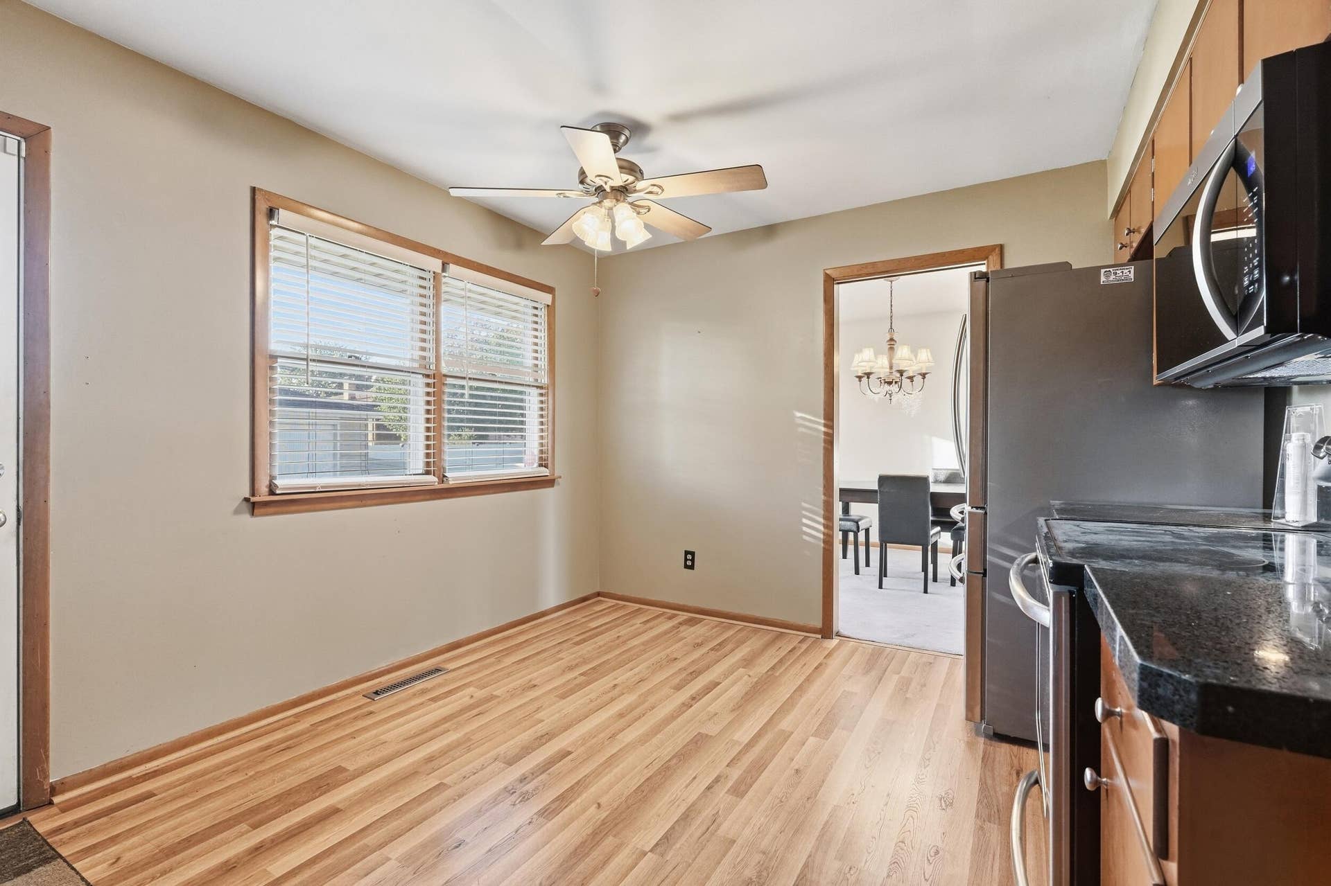 8504 Forest Avenue, Munster, IN 46321 dsc07486