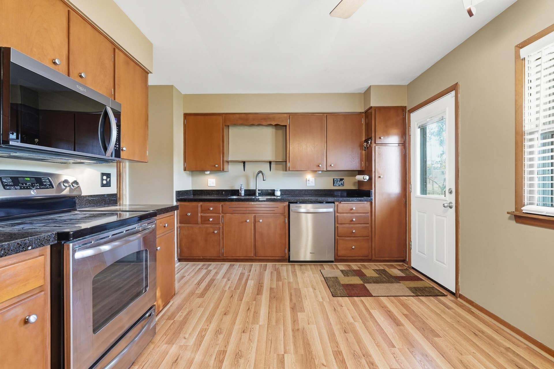 8504 Forest Avenue, Munster, IN 46321 dsc07476