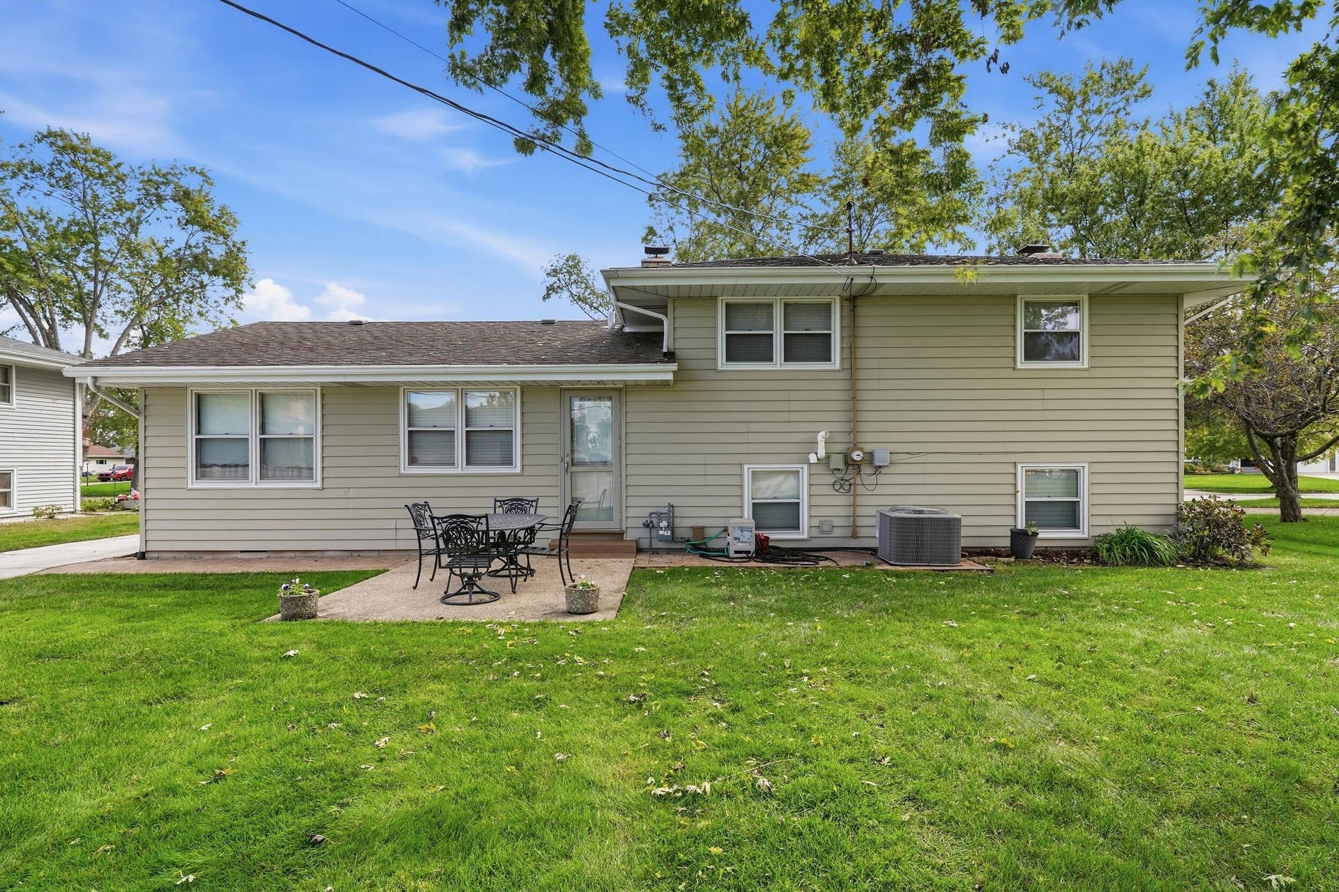 8504 Forest Avenue, Munster, IN 46321 dsc05007