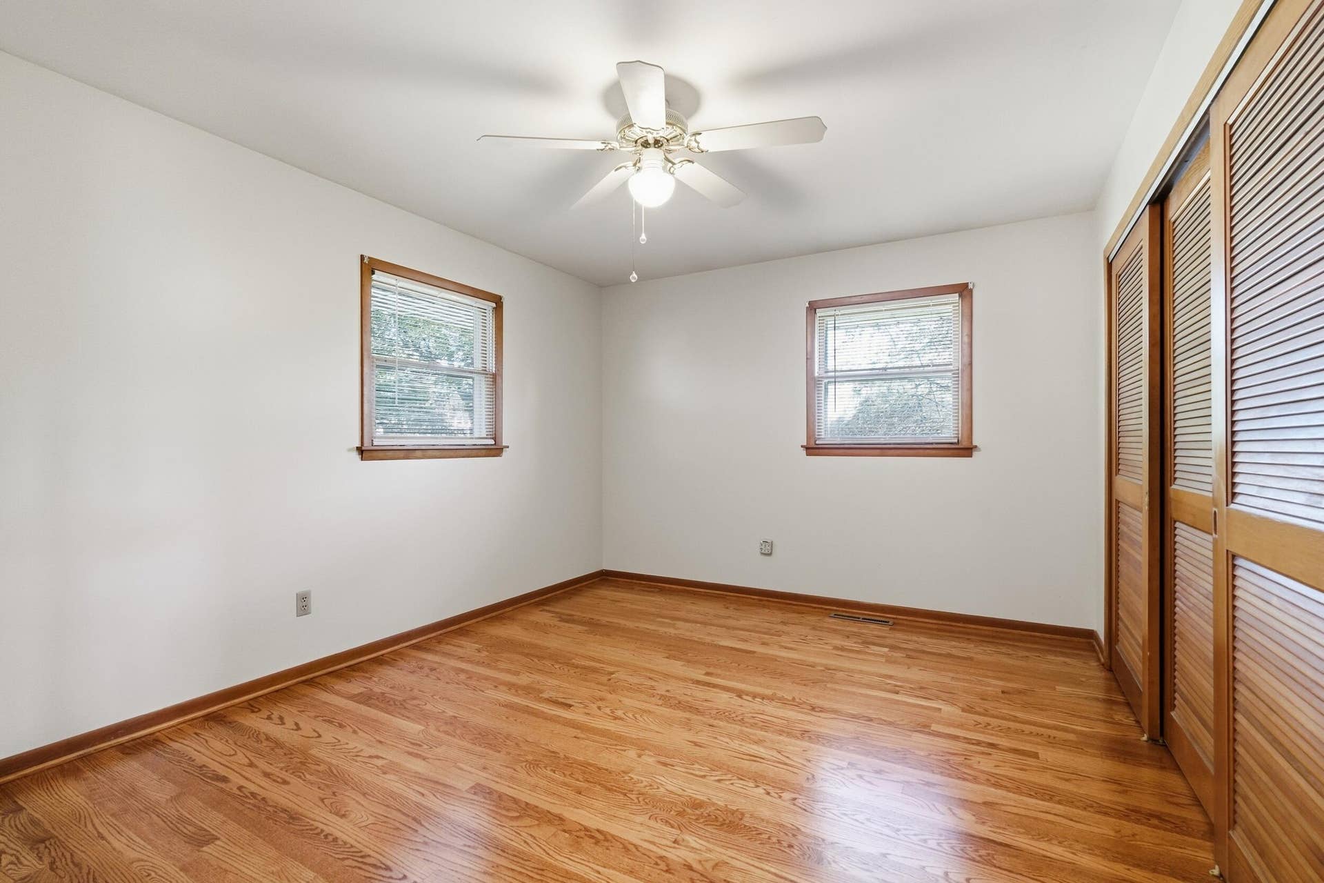 8504 Forest Avenue, Munster, IN 46321 dsc07546