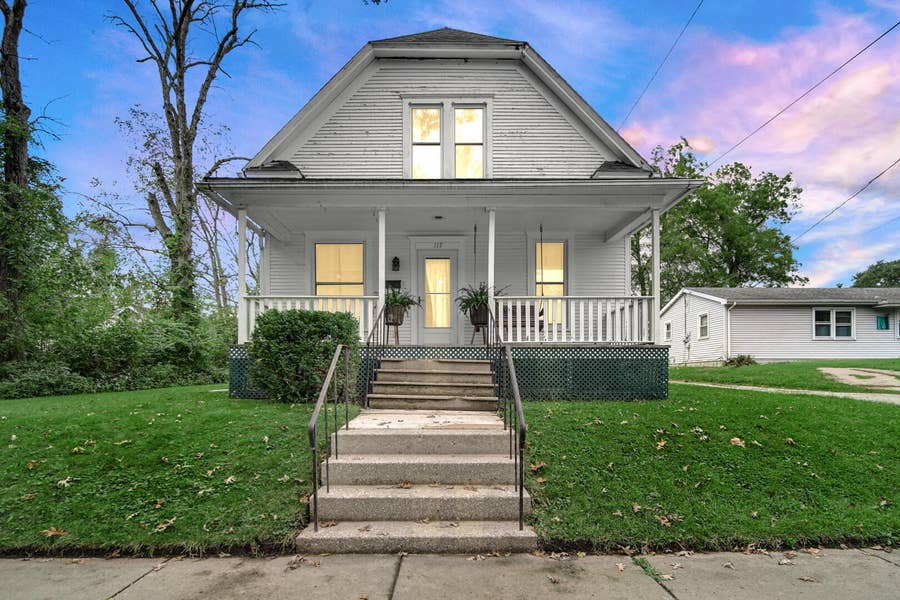Property photo for 117 Burnham Street, Lowell, IN