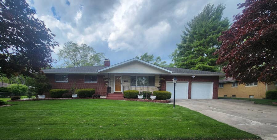 Property photo for 1950 60th Place, Merrillville, IN