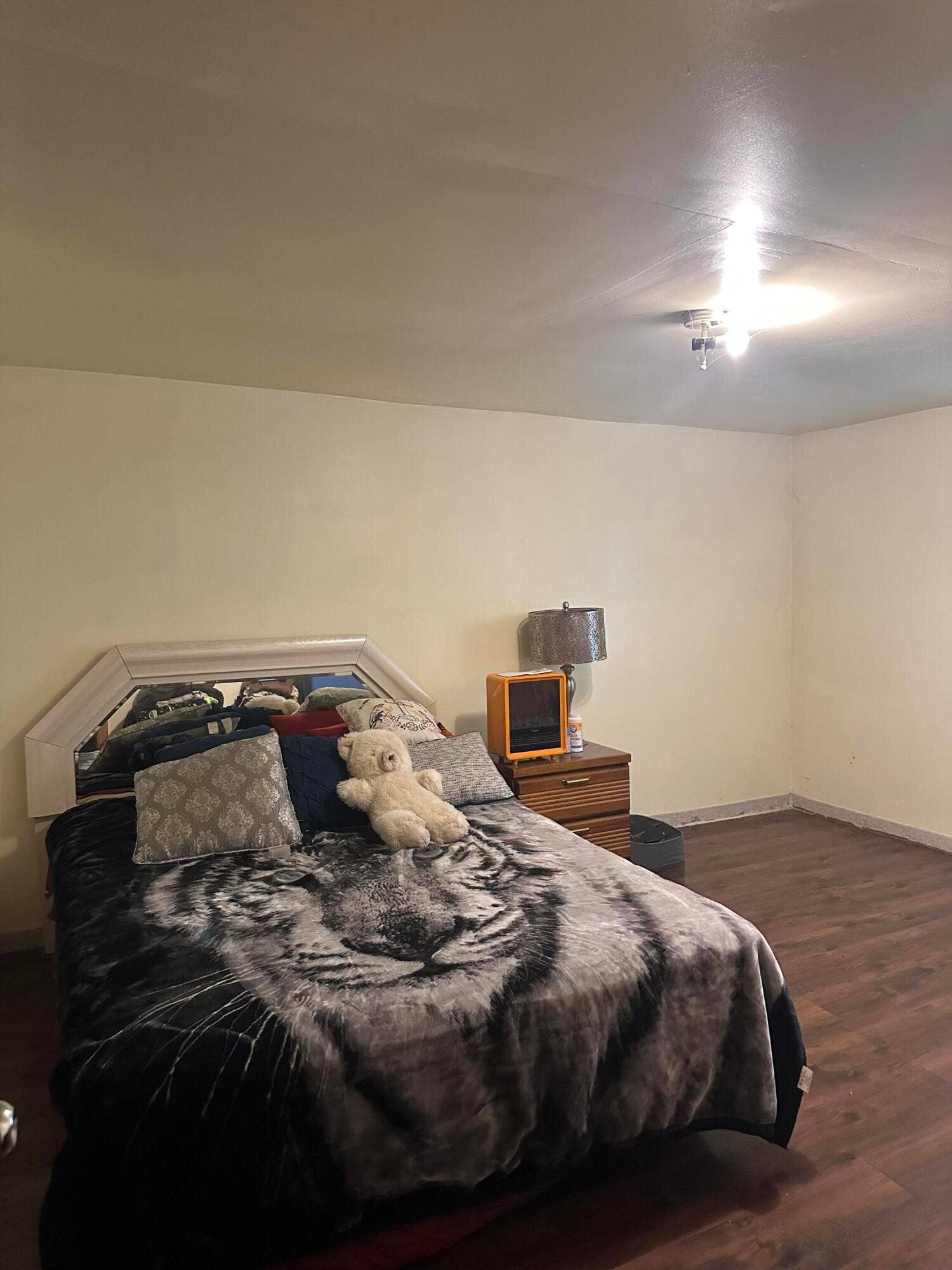 27th Bed 1
