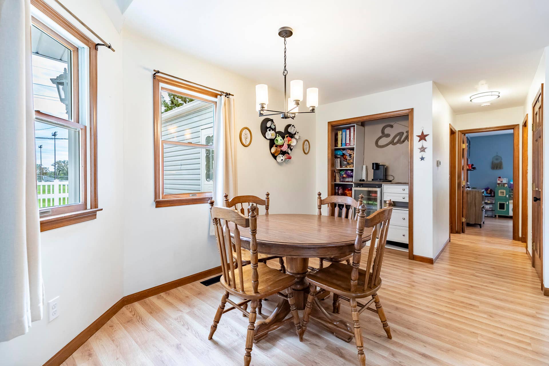 302 Amber Ln
