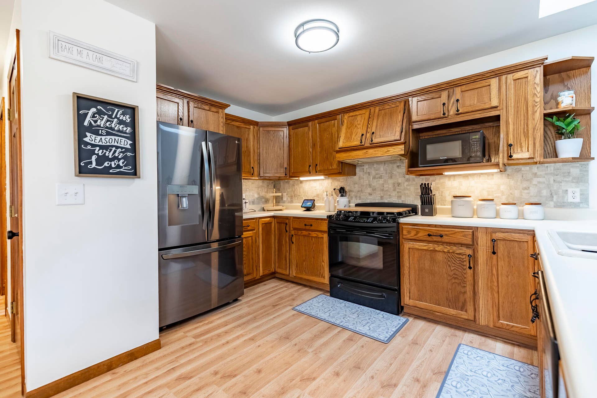 302 Amber Ln