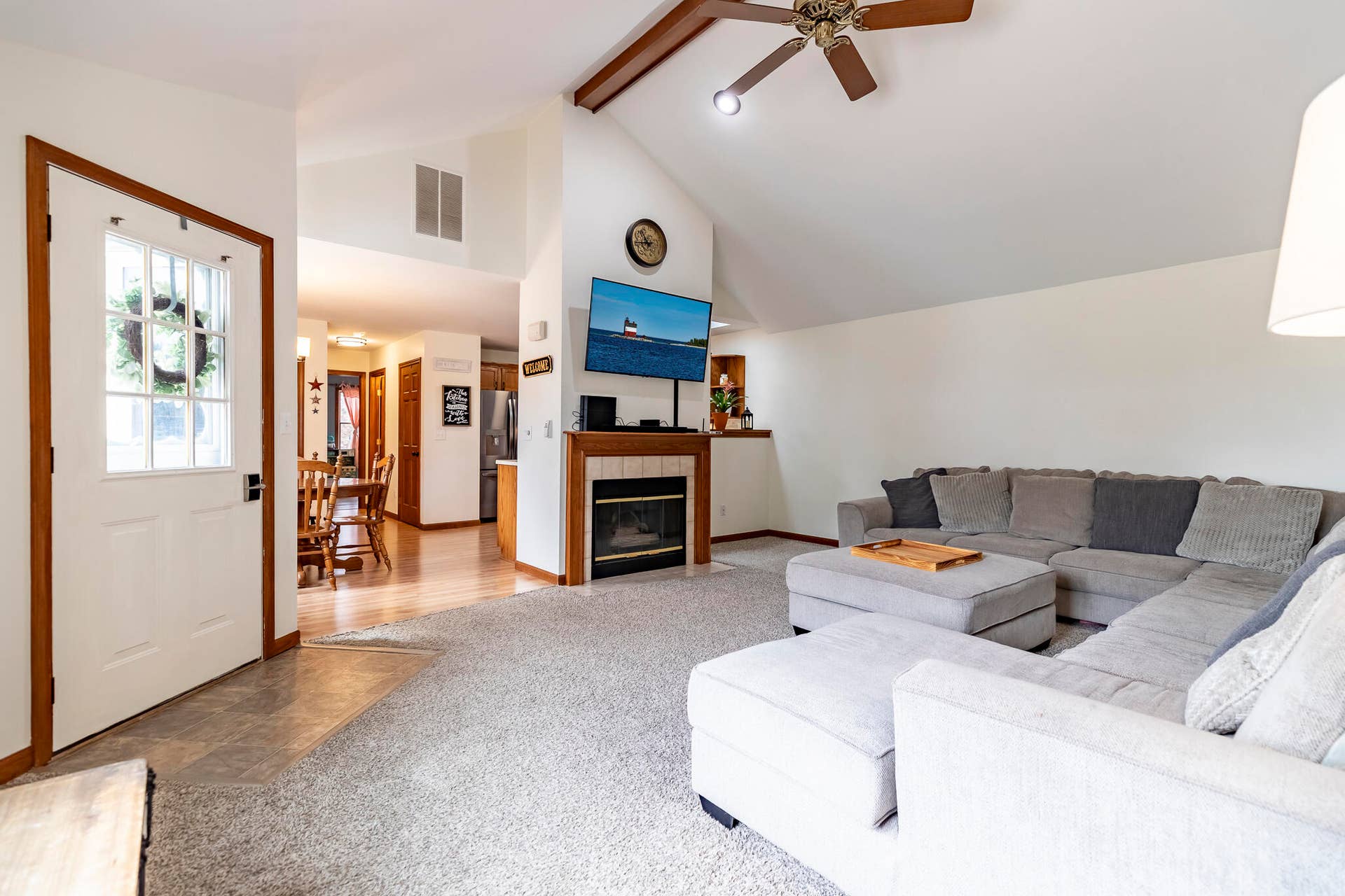 302 Amber Ln