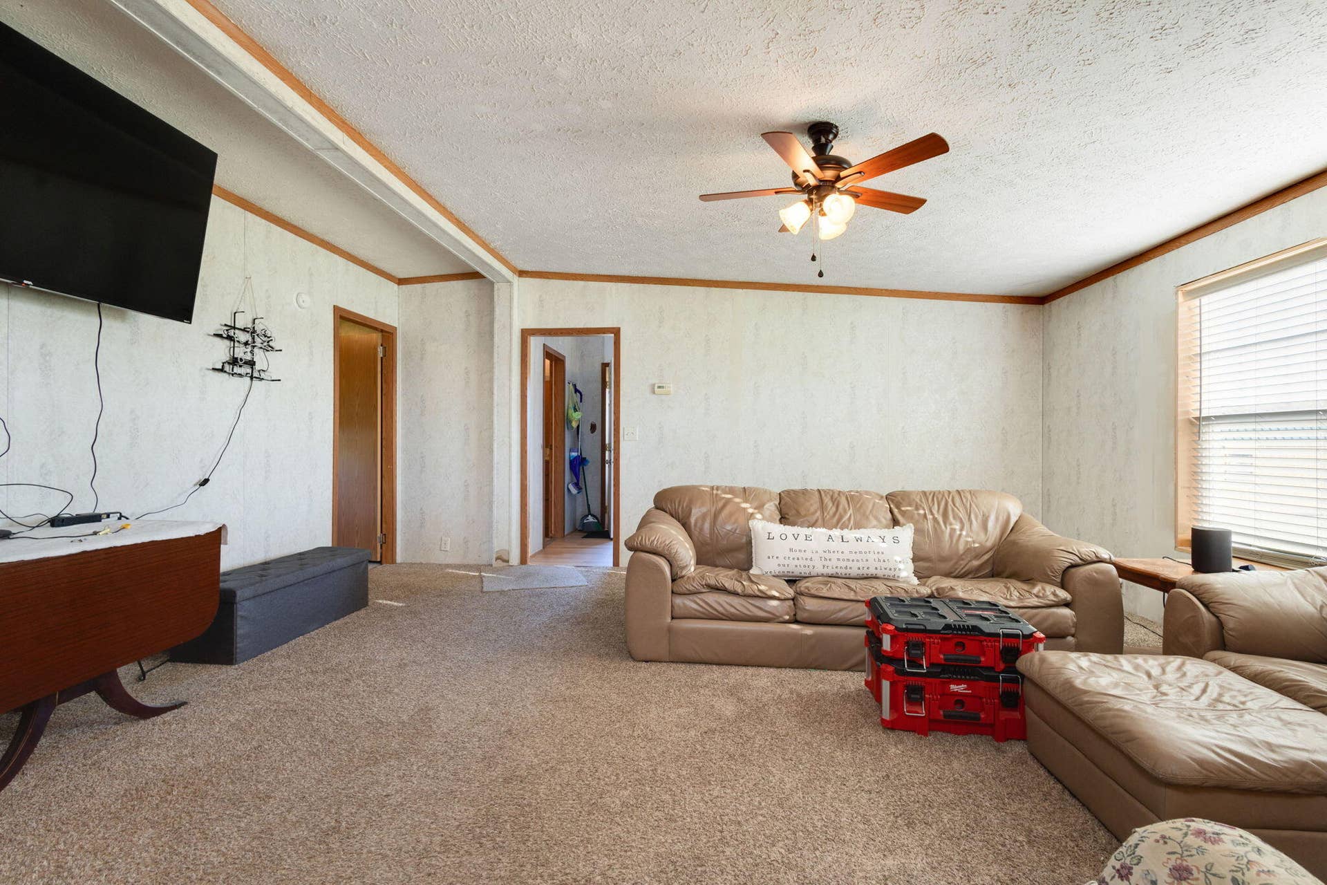 Spacious Family Room