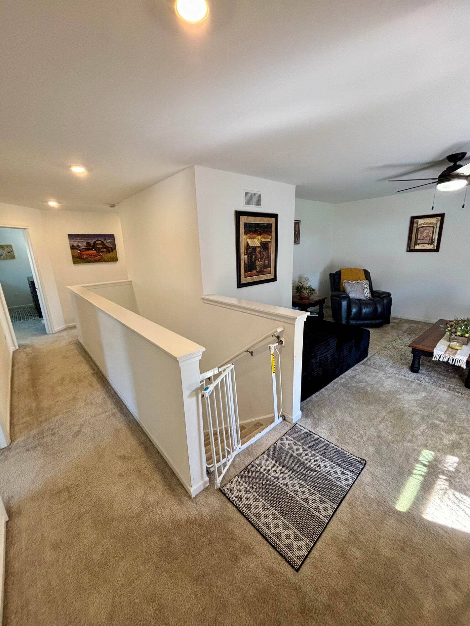 UPSTAIRS LOFT