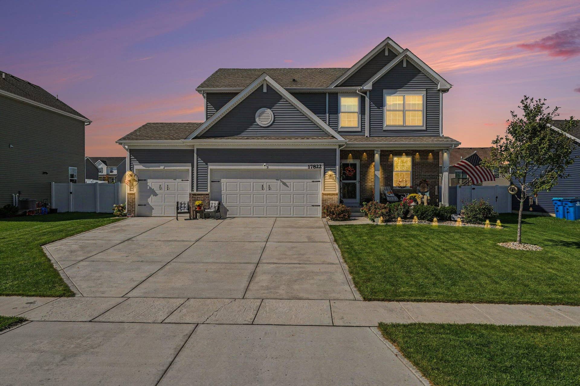 3 CAR GARAGE