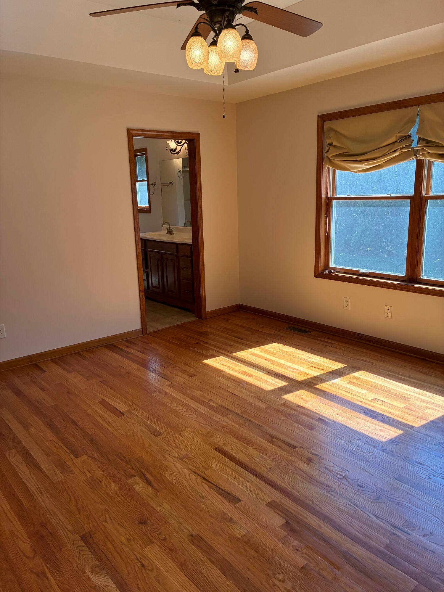 Primary to attached bathroom