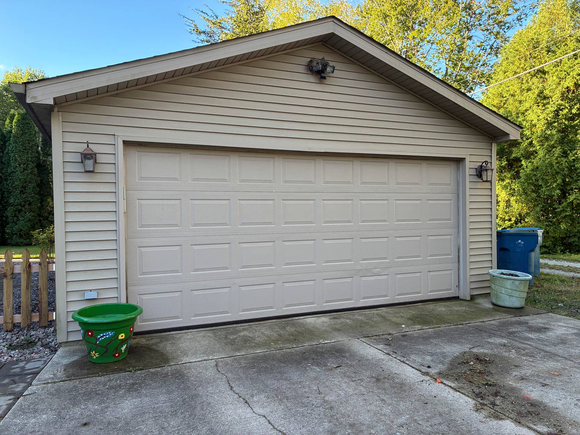 2 car garage with workshop at rear