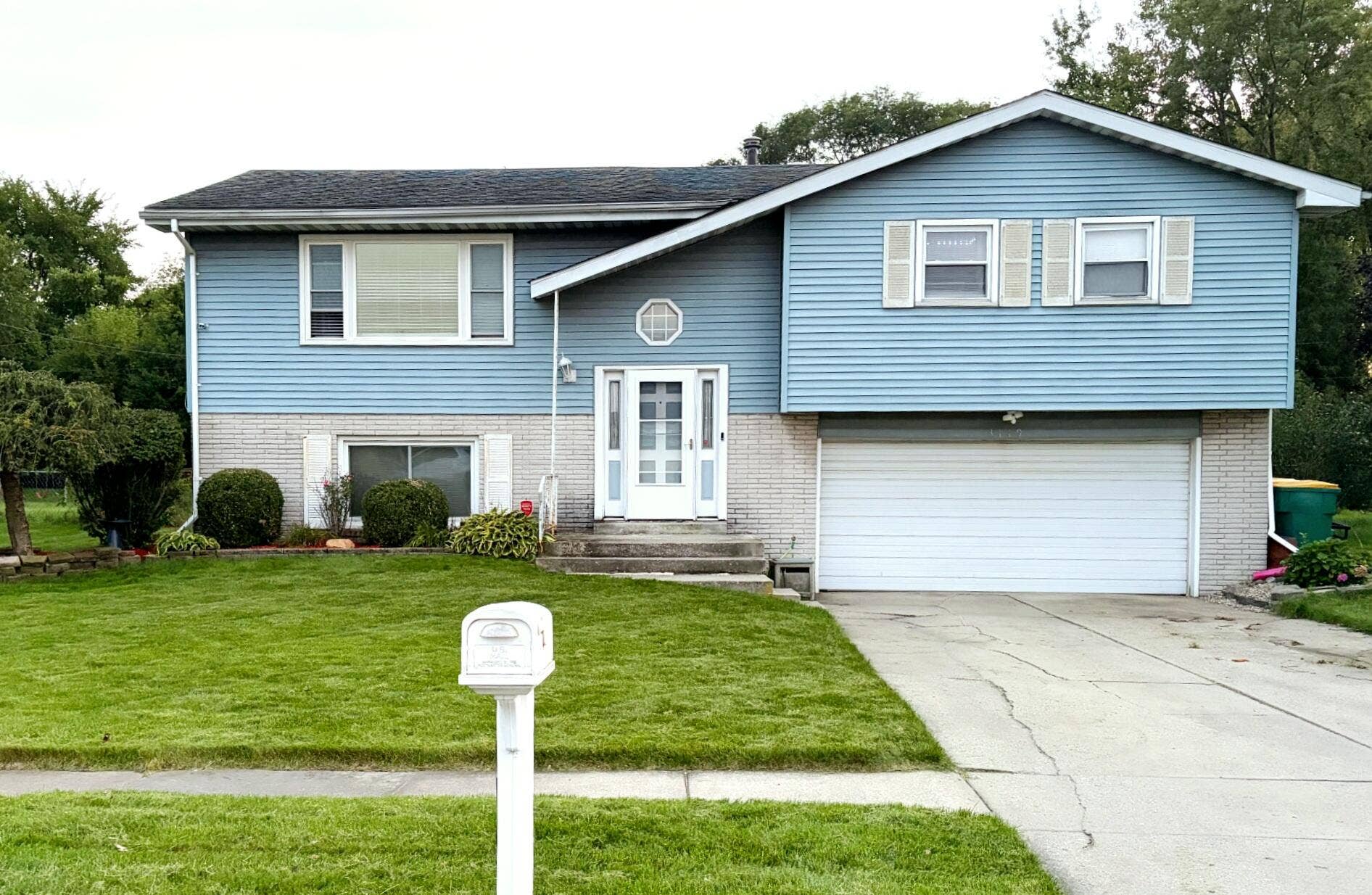 3119 60th Drive, Merrillville, IN 46410 Front View