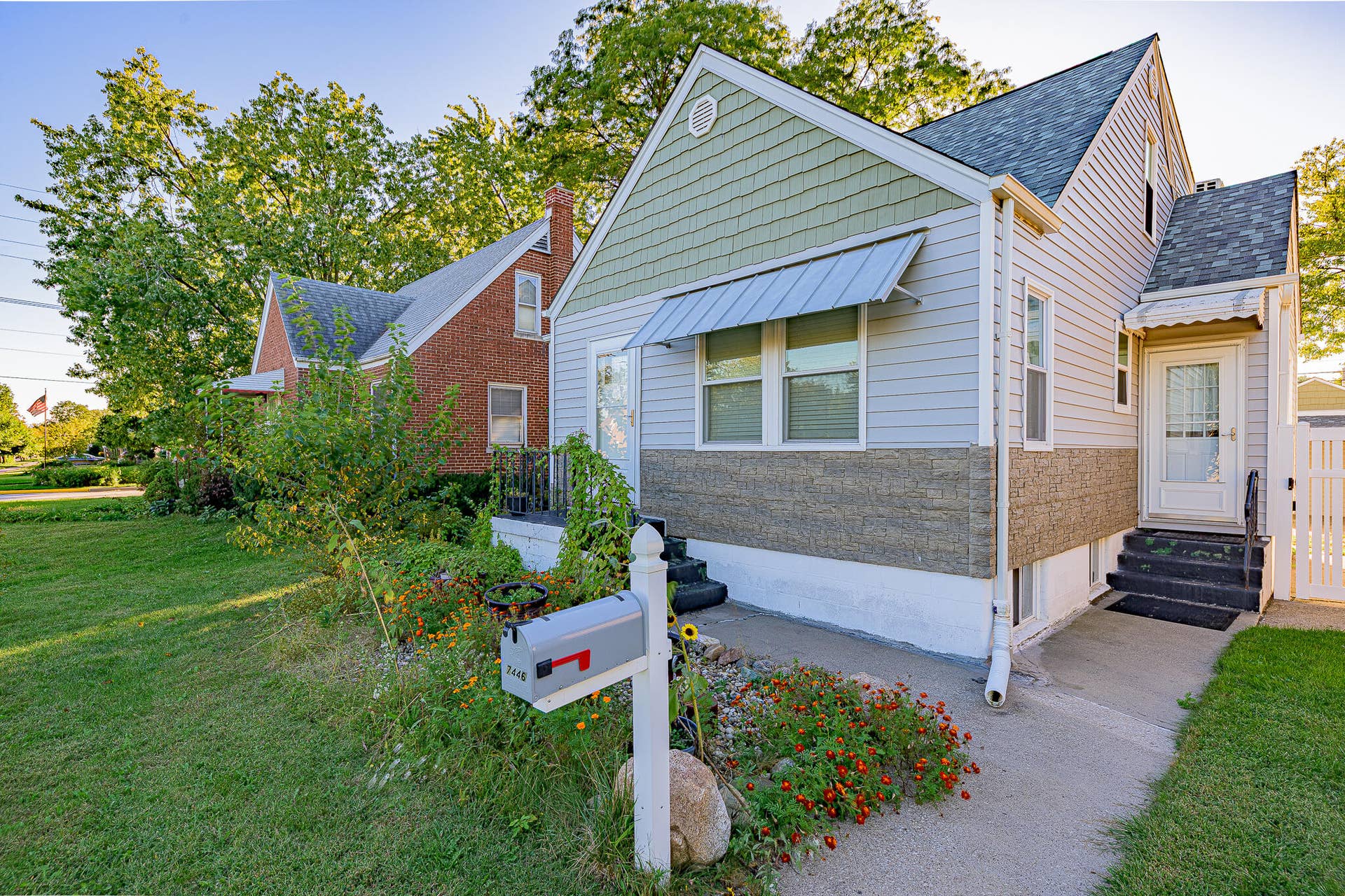 7446 Monroe Avenue, Hammond, IN 46324 7446 Monroe Ave (2 of 24)