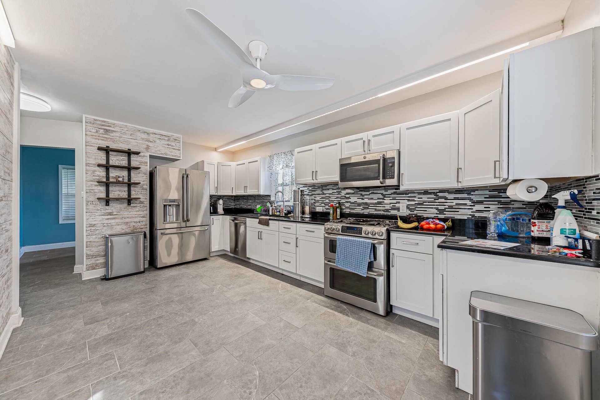 7446 Monroe Avenue, Hammond, IN 46324 7446 Monroe Ave (7 of 24)