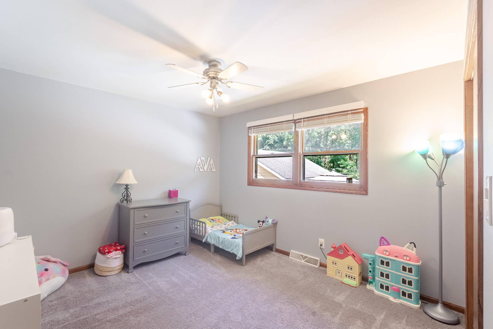 SON00239-HDR