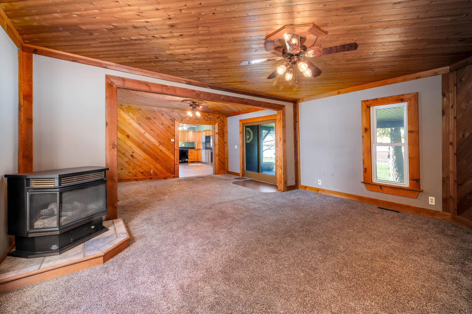 104 E Fifth St Earl Park-2