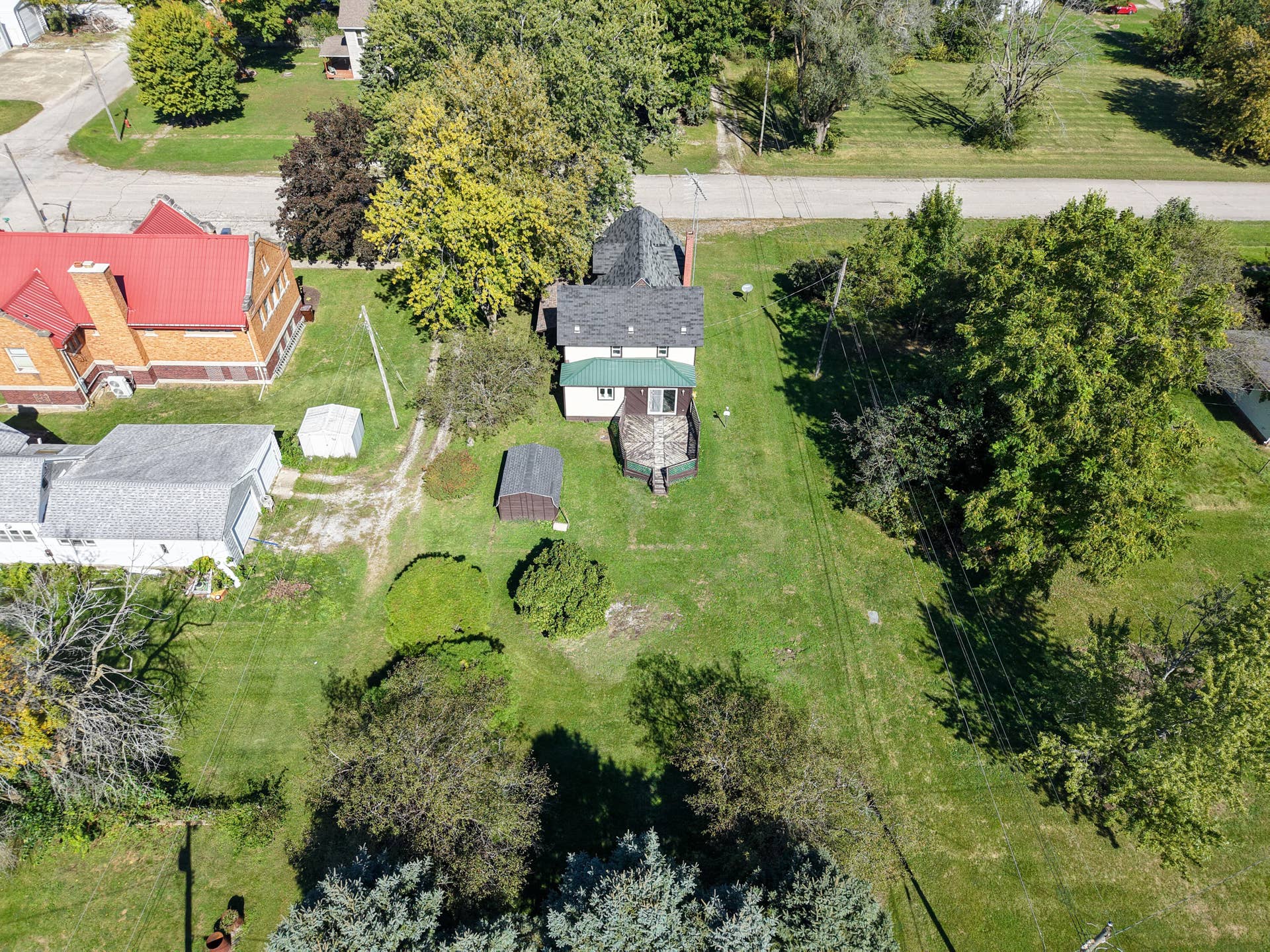 104 E Fifth St Earl Park-32