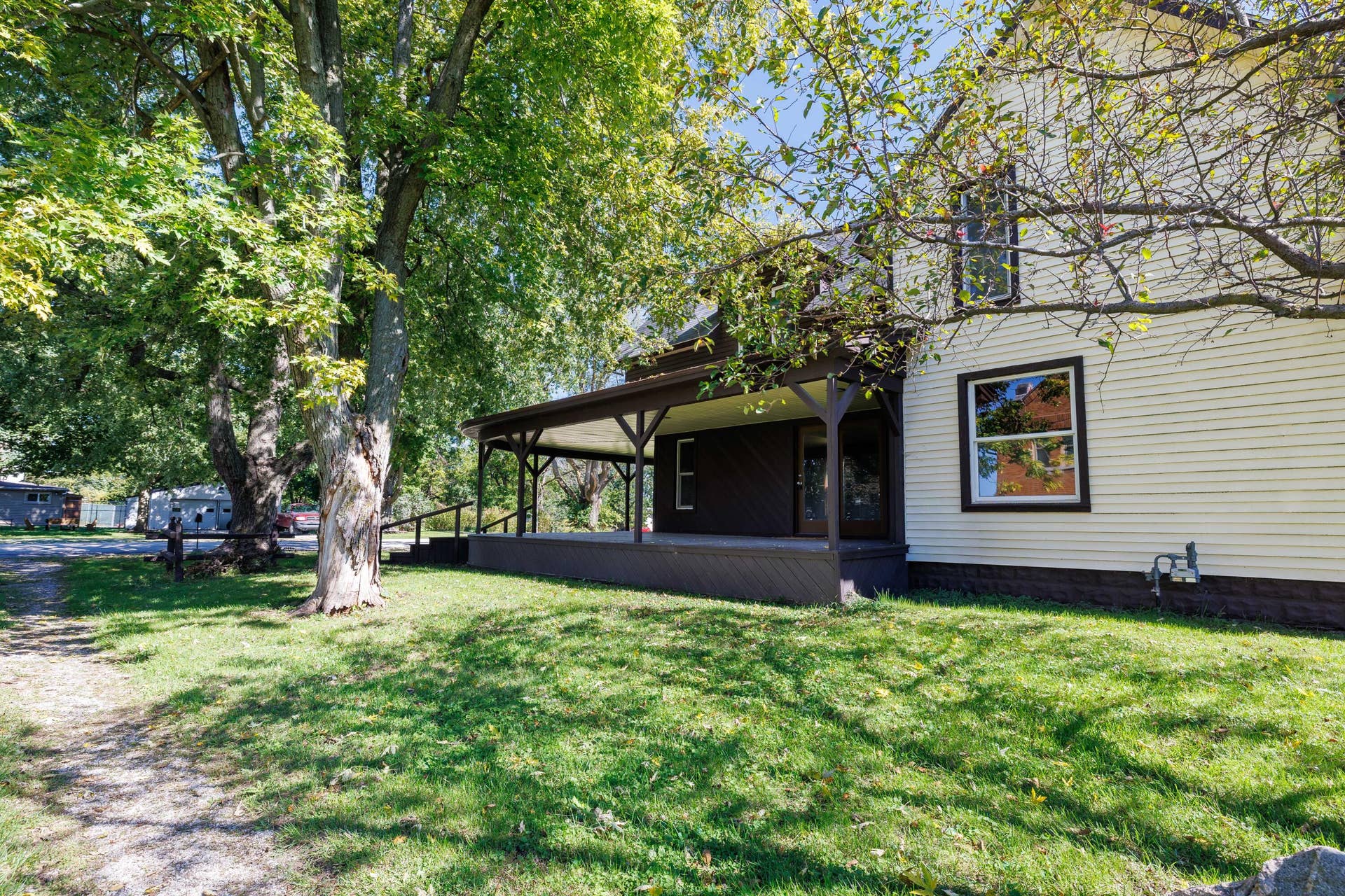 104 E Fifth St Earl Park-29