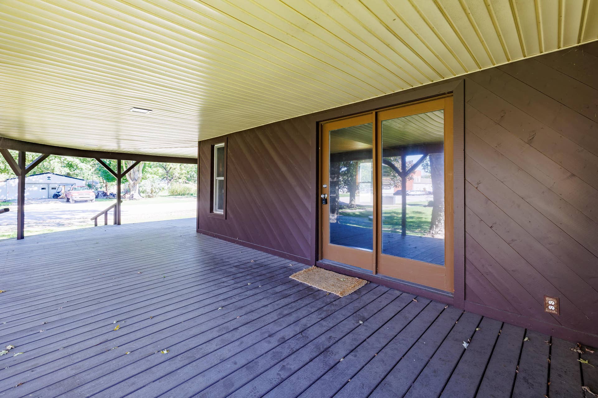 104 E Fifth St Earl Park-19