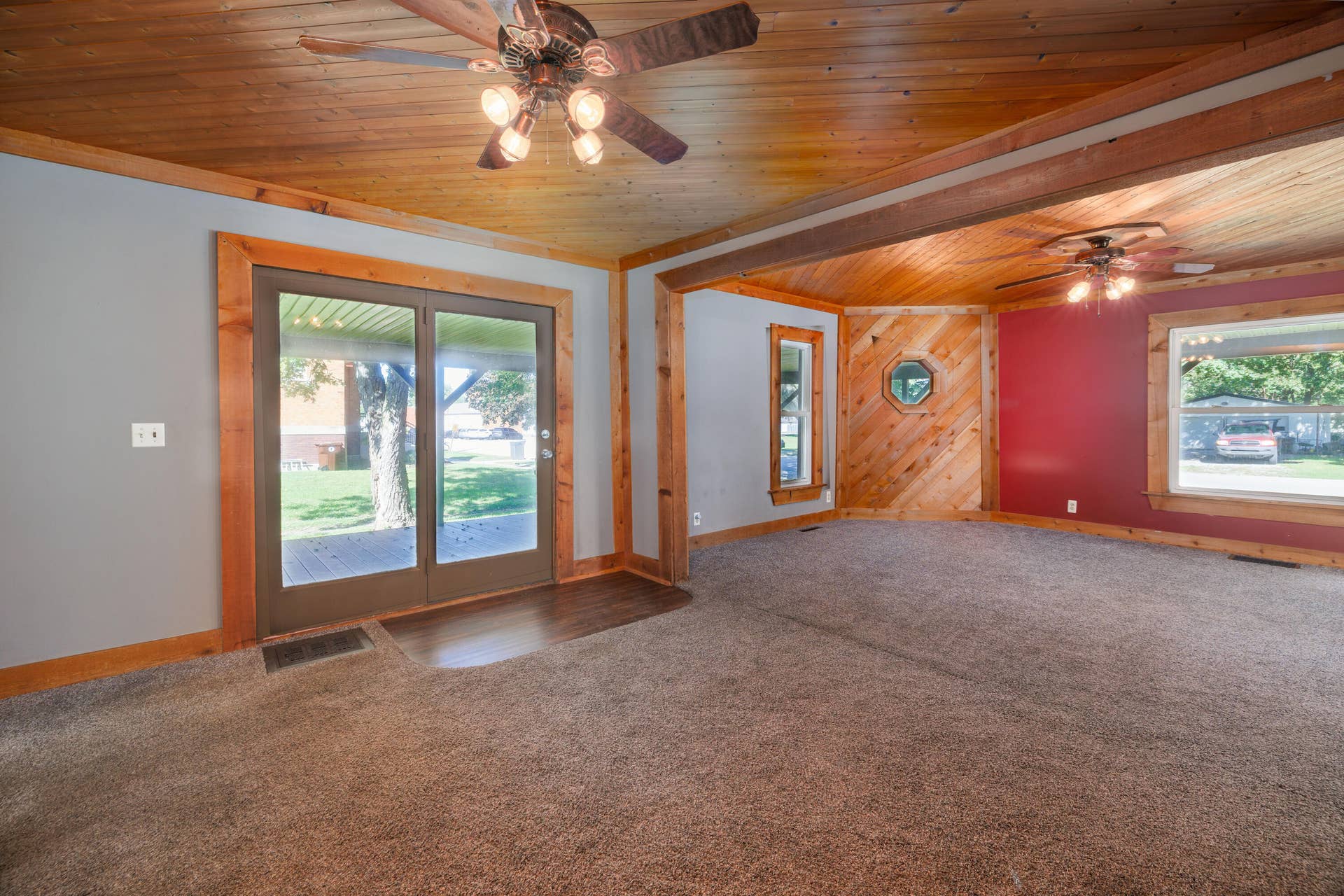 104 E Fifth St Earl Park-1