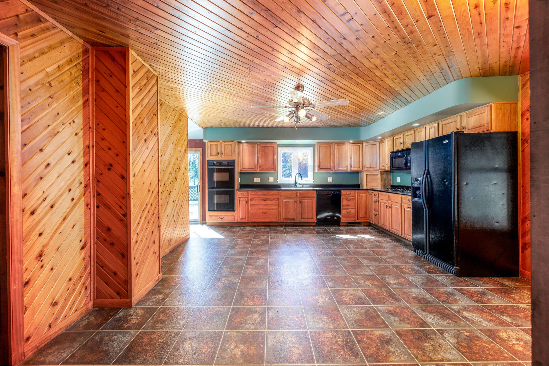 104 E Fifth St Earl Park-4