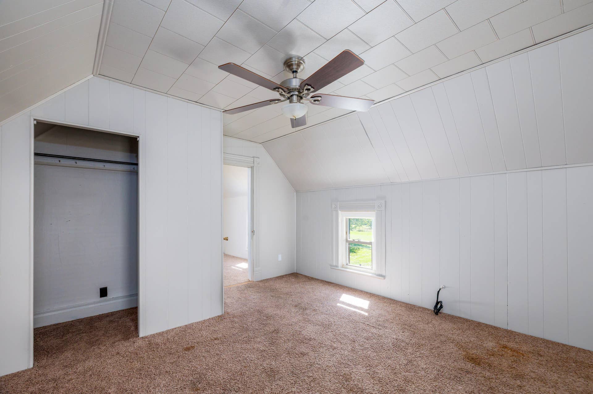 104 E Fifth St Earl Park-12