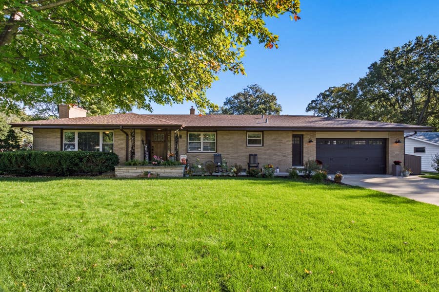 Property photo for 9181 Springhill Drive, St. John, IN