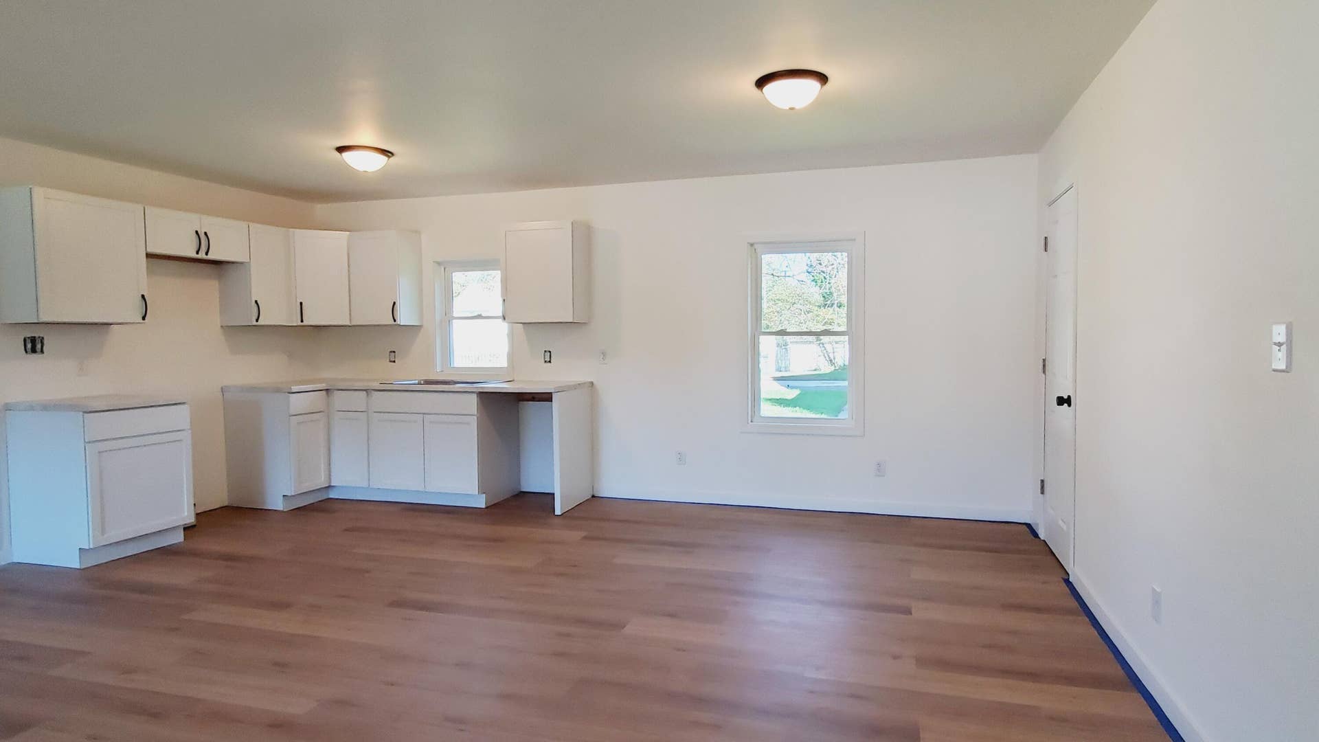 Kitchen Dining Area