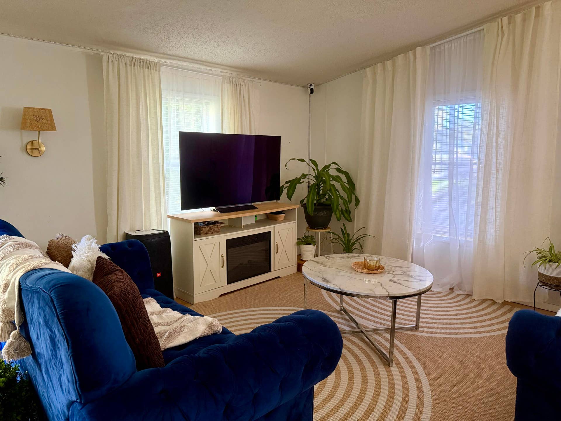 Living room 3