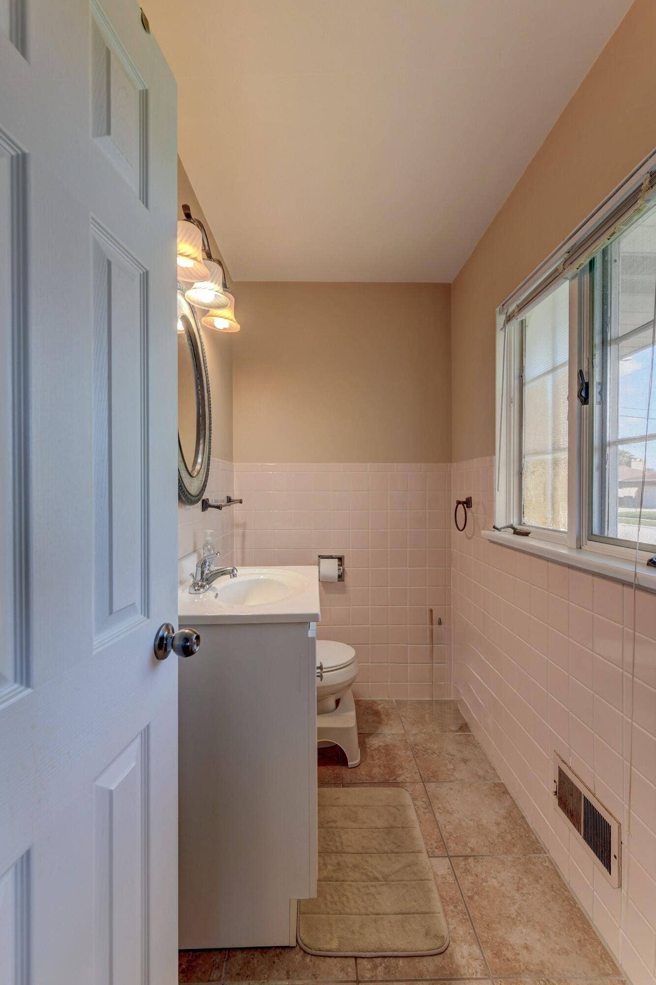 Half Bath off Bedroom