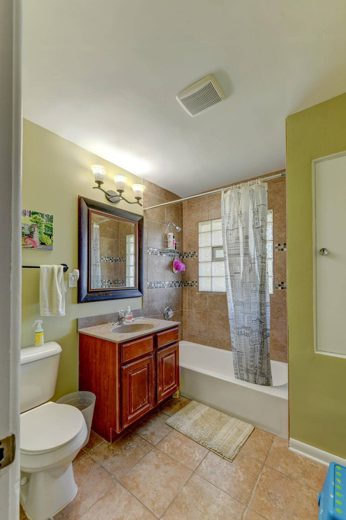 Hall Full Bath