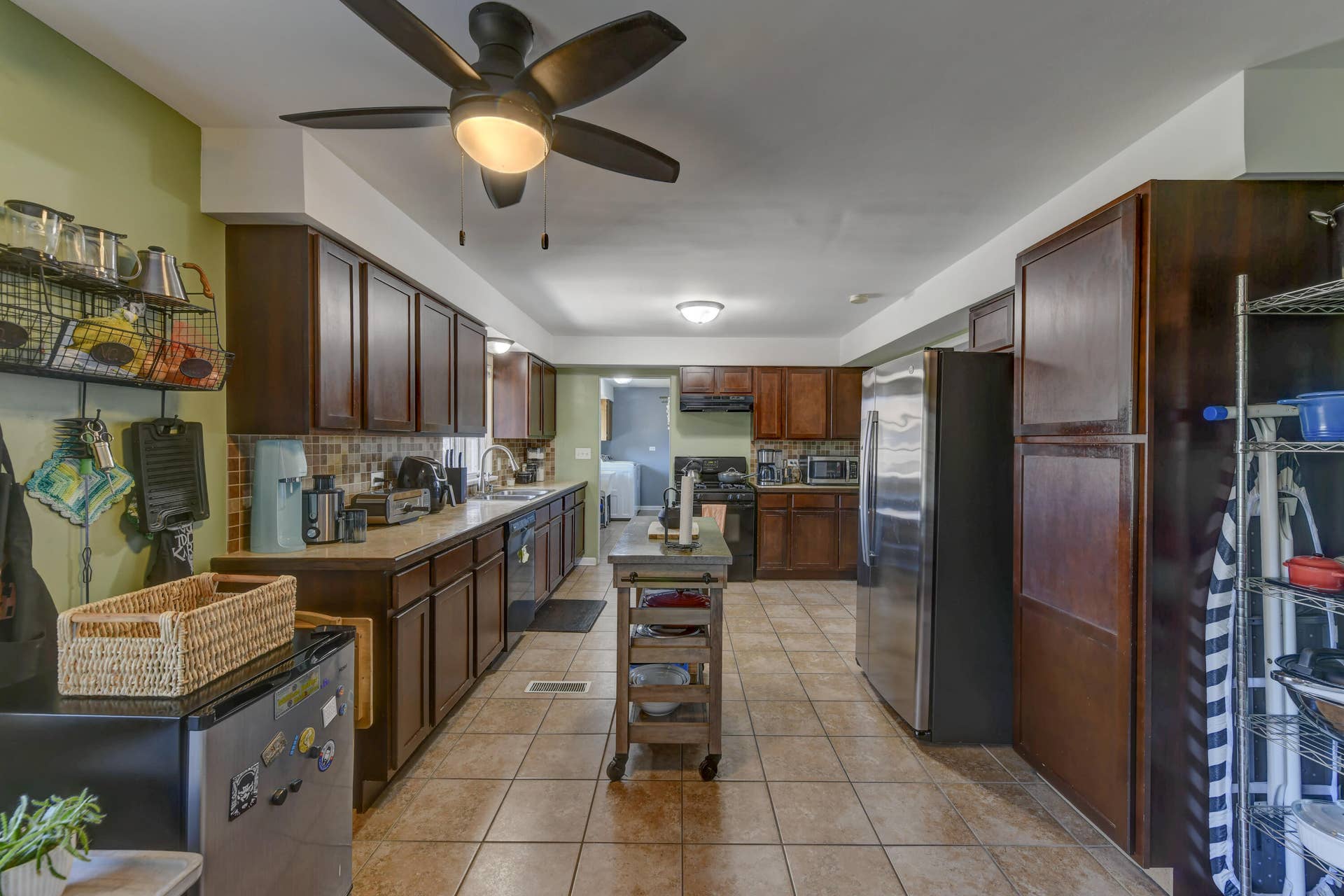 Kitchen/sitting area