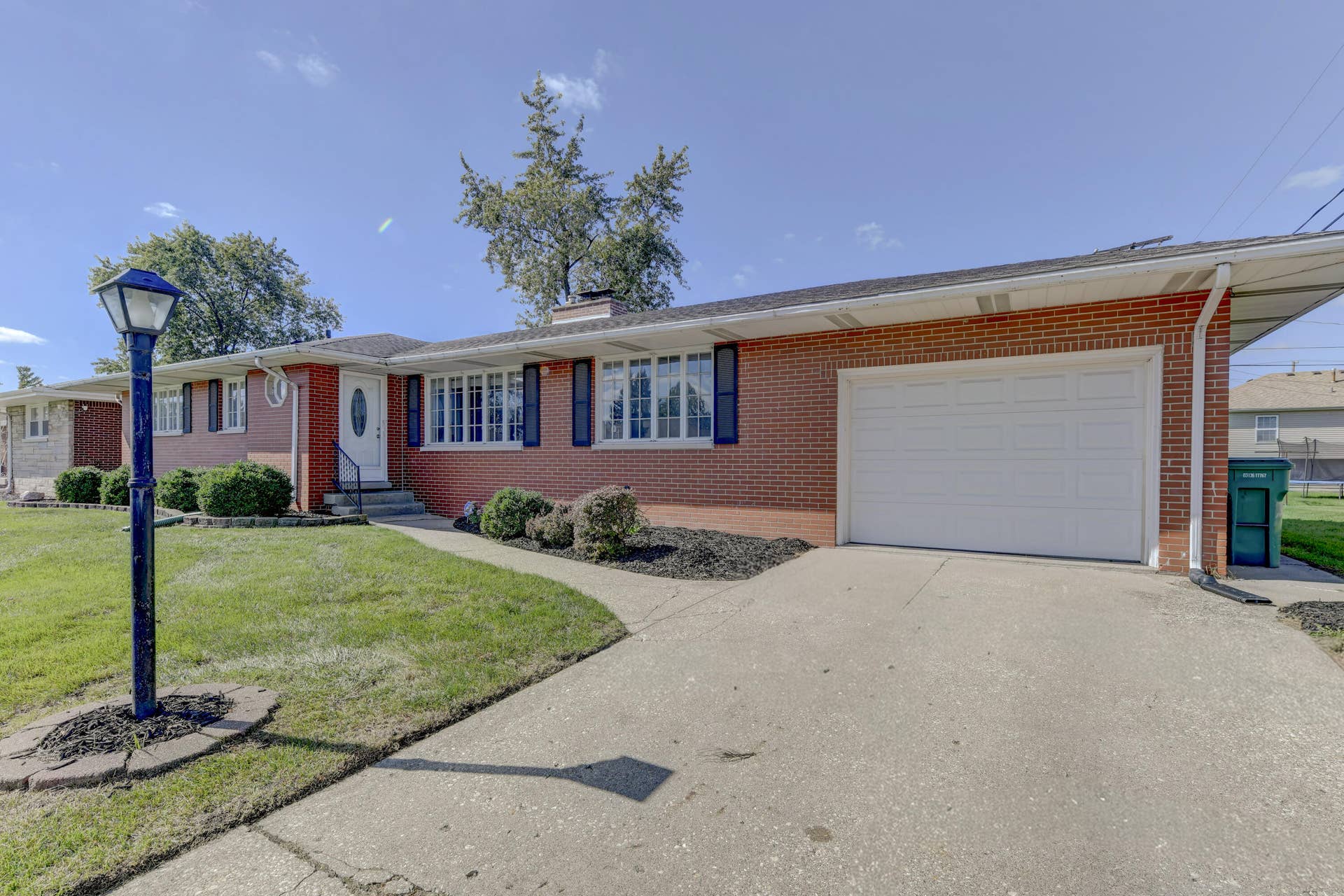ALL BRICK WITH ATTACHED GARAGE