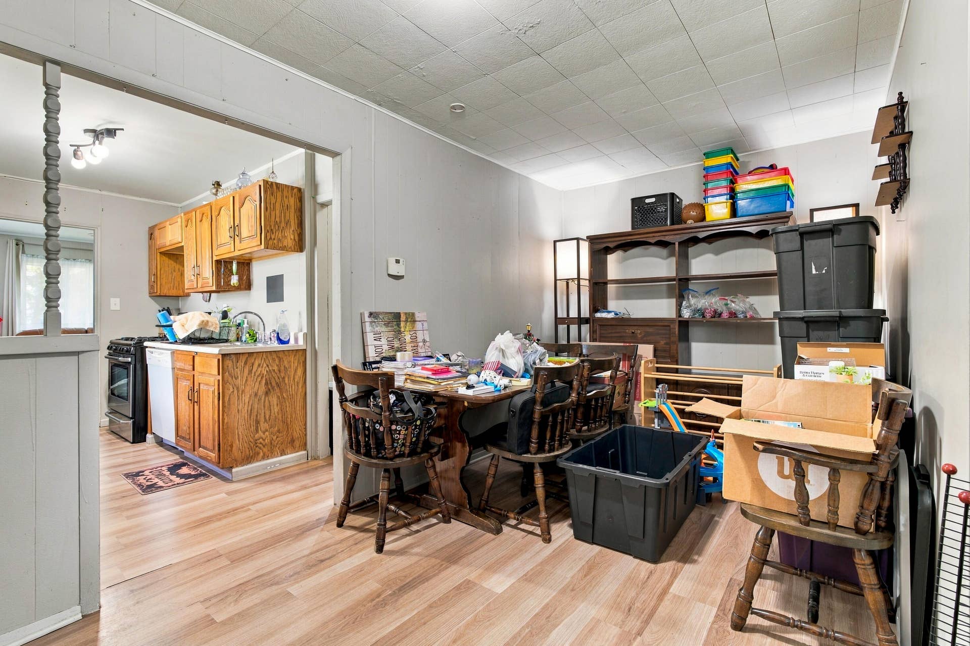 7530 White Oak Avenue (02 of 25)