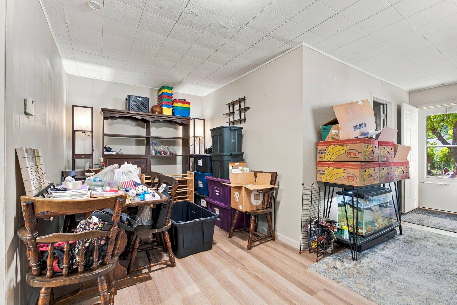 7530 White Oak Avenue (03 of 25)